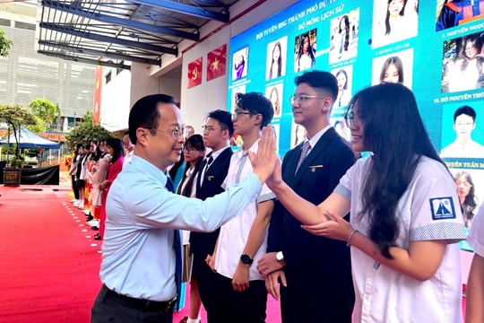 Hà Nội ra mắt đội tuyển thi học sinh giỏi quốc gia năm học 2025 - 2026