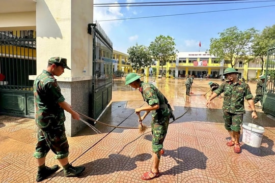 Sâu sát cơ sở, hỗ trợ Nhân dân sớm khắc phục hậu quả thiên tai