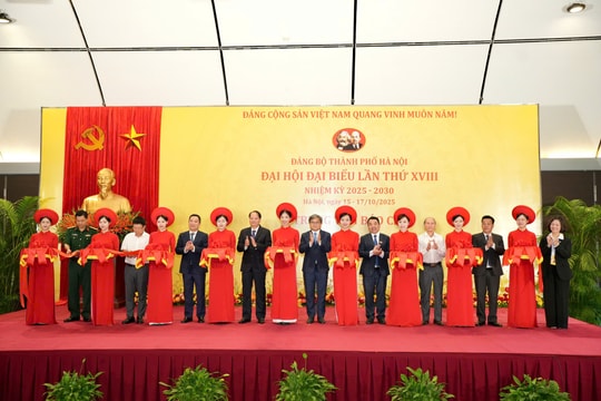 Khai trương Trung tâm báo chí Đại hội XVIII Đảng bộ thành phố Hà Nội