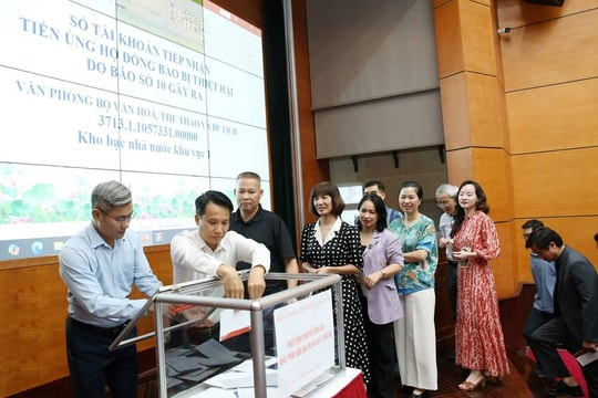 Bộ Văn hoá, Thể thao và Du lịch: Quyên góp gần 4,3 tỷ đồng ủng hộ đồng bào bị thiệt hại do bão, lũ