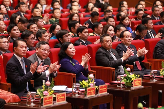 Tin tức đặc biệt trên báo in Hànộimới ngày 16-10-2025