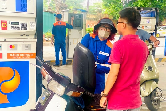 Dự báo xăng RON95-III bật tăng trở lại, trên 20.000 đồng/lít