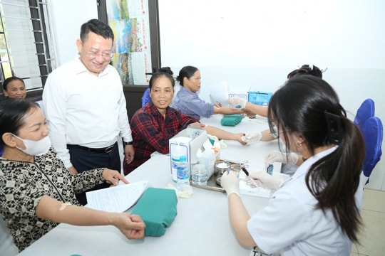 Sức sống mới từ chính quyền 2 cấp tại xã Tiến Thắng