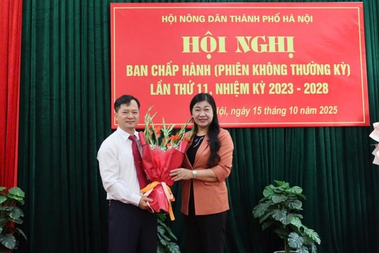 Đồng chí Trương Văn Nhung giữ chức Phó Chủ tịch Hội Nông dân thành phố Hà Nội