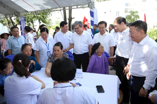 Báo Hànộimới tổ chức Tọa đàm trực tuyến “Để nhân dân hạnh phúc”