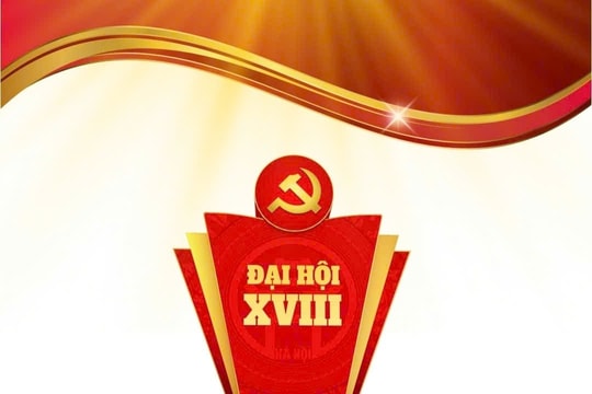 Đại biểu trải nghiệm công nghệ tương tác tại Đại hội XVIII Đảng bộ thành phố Hà Nội