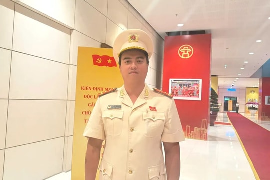 Đại biểu hiến kế đưa chuyển đổi số trở thành động lực phát triển của Thủ đô