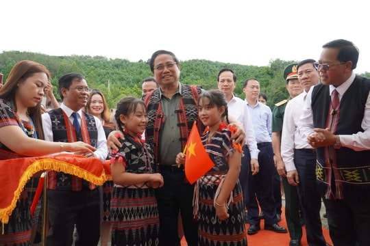 Thủ tướng Chính phủ Phạm Minh Chính: Học sinh cần sớm tiếp cận tri thức trong thời đại công nghệ số