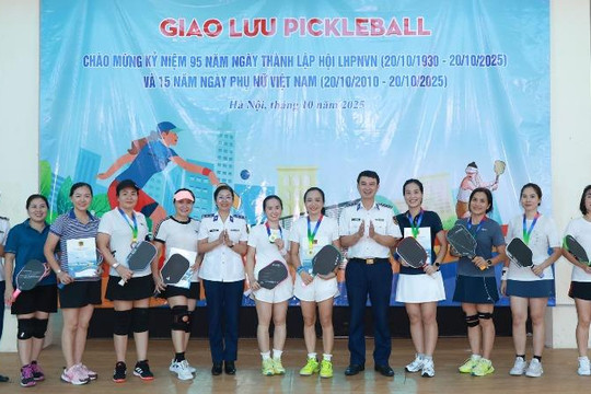 Sôi nổi giải Pickleball chào mừng ngày Phụ nữ Việt Nam 20/10