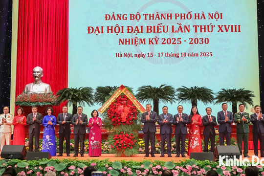 Toàn cảnh phiên khai mạc Đại hội đại biểu Đảng bộ Thành phố Hà Nội lần thứ XVIII, nhiệm kỳ 2025-2030