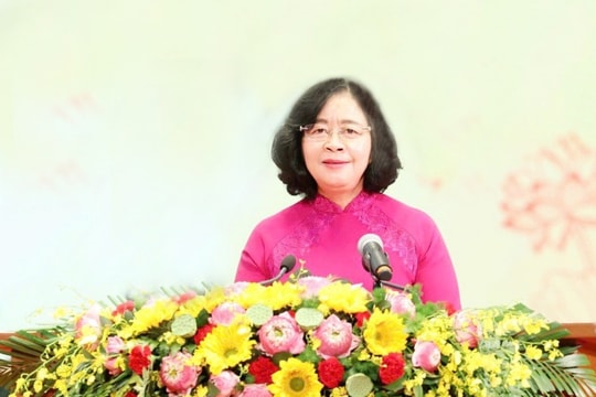 Đồng chí Bùi Thị Minh Hoài tiếp tục giữ chức Bí thư Thành ủy Hà Nội khóa XVIII