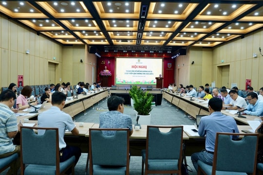 Phí tiếp cận thông tin phải phù hợp với điều kiện kinh tế - xã hội