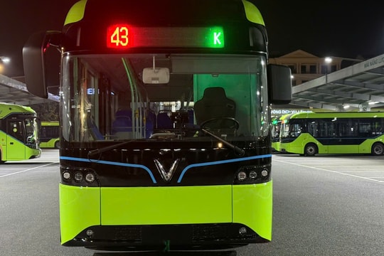 Hà Nội: Tăng cường nhiều tuyến buýt phục vụ Hội chợ mùa Thu năm 2025