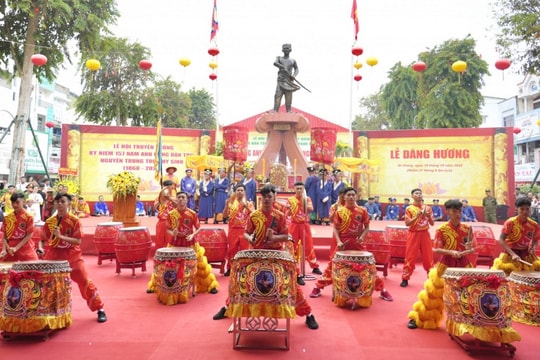 Hành trình về nguồn thiêng liêng