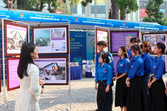 Tuyên truyền phòng, chống rác thải nhựa thông qua ảnh, tư liệu