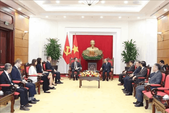 Tổng Bí thư Tô Lâm tiếp Đại sứ Anh tại Việt Nam
