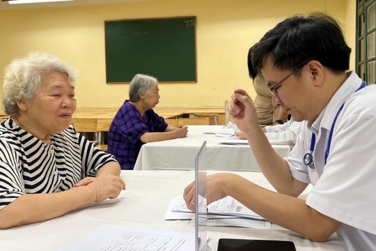 Tri ân thầy cô Trường THPT Nguyễn Thị Minh Khai với chương trình chăm sóc sức khỏe