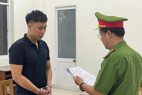 Đà Nẵng: Giả danh công an, ép rượu nạn nhân rồi cưỡng hiếp