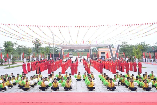 Gần 1.000 người tham gia Đại hội thể dục - thể thao xã Ứng Thiên