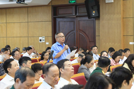 Khối lượng công tác lập pháp đồ sộ, chưa có tiền lệ