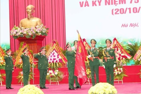 Báo Quân đội nhân dân đón nhận Huân chương Bảo vệ Tổ quốc hạng Ba