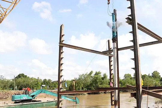 Đồng Tháp: động thổ hai công trình cống ngăn mặn hơn 130 tỷ đồng