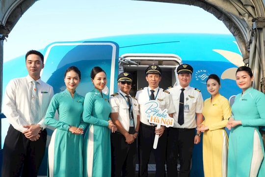 Kết nối mùa thu Hà Nội với thông điệp xanh cùng Vietnam Airlines