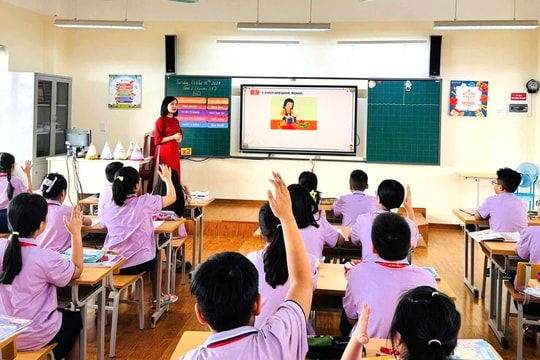 Hà Nội đẩy mạnh việc sử dụng tiếng Anh trong nhà trường