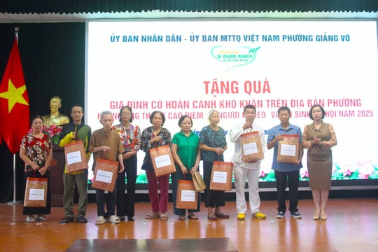 Hà Nội Phường Giảng Võ phát động Tháng cao điểm vì người nghèo