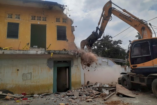 Xã Đoài Phương cưỡng chế giải phóng mặt bằng phục vụ Dự án nâng cấp, cải tạo tuyến tỉnh lộ 418