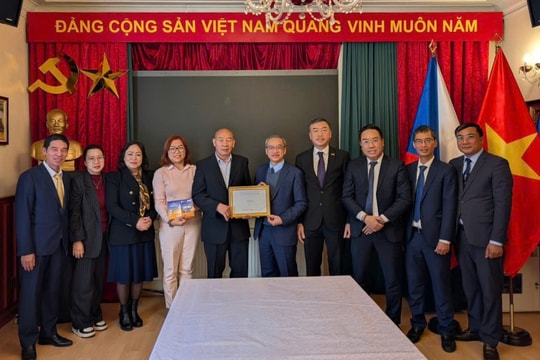 Lan tỏa sách và văn hóa Việt tại Cộng hòa Séc
