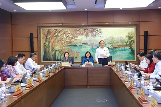 Chuyển đổi tư duy phát triển KTXH lấy khoa học công nghệ, đổi mới sáng tạo, chuyển đổi số 