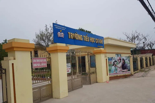 Hôm nay (21/10), Trường Tiểu học Cự Khê tổ chức lại bữa ăn bán trú cho học sinh