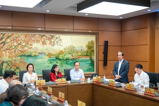 Bộ trưởng Nguyễn Kim Sơn: Tháng 11 sẽ có phương án về bộ sách giáo khoa thống nhất