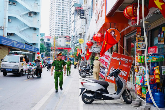 Công an phường Đống Đa quyết tâm lập lại trật tự đô thị tại các tuyến phố