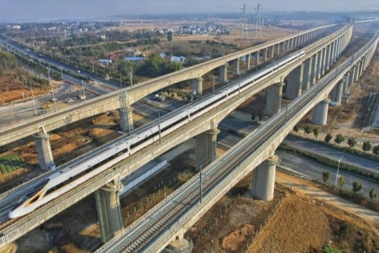 Hệ thống Shinkansen - biểu tượng công nghệ đường sắt cao tốc của Nhật Bản