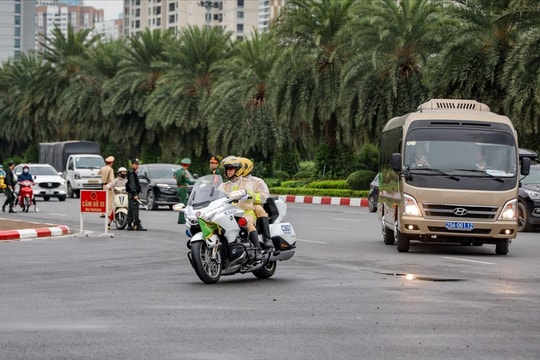 Diễn tập bảo đảm an toàn giao thông phục vụ Lễ mở ký Công ước Hà Nội