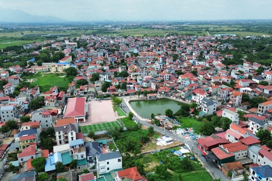 Tin tức đặc biệt trên báo in Hànộimới ngày 24-10-2025