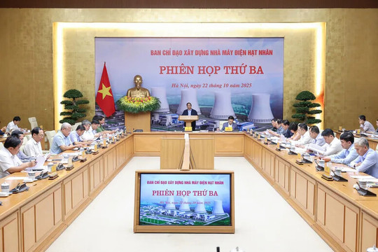 Thủ tướng chủ trì phiên họp thứ ba Ban Chỉ đạo xây dựng nhà máy điện hạt nhân