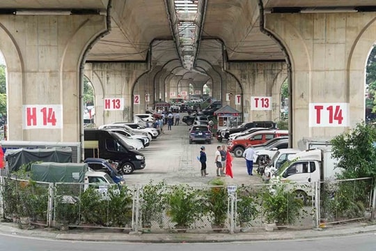 Hà Nội yêu cầu rà soát, xử lý các bãi trông giữ xe dưới gầm cầu