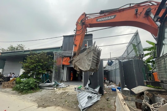 Lãng phí “kép” từ việc vi phạm về đất đai dẫn đến cưỡng chế