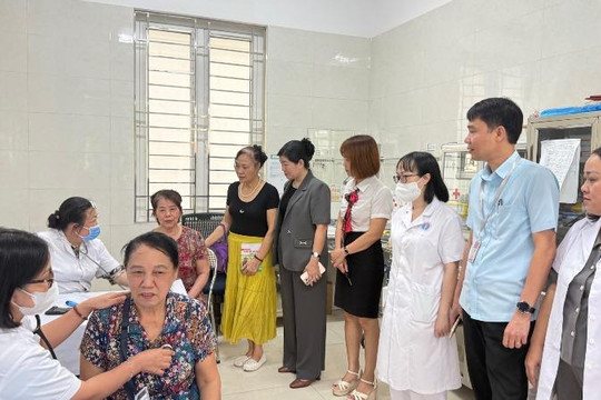 Phường Thanh Xuân: Nhiều hoạt động chăm sóc, bảo vệ sức khoẻ người cao tuổi