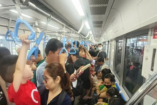 Sau 10 tháng đầu vận hành, metro số 1 vận chuyển 16,18 triệu lượt khách
