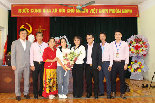 Yên Sở: giải ngân 368 triệu đồng cho sinh viên học ngành STEM