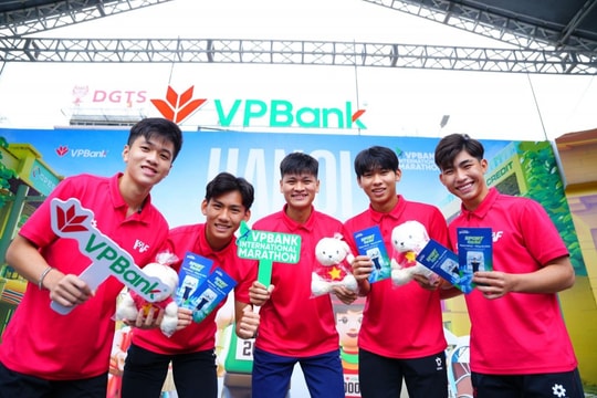 Dàn runner “khủng long” đổ bộ VPBank Hanoi International Marathon 2025