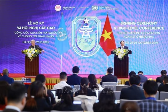 Thủ tướng Phạm Minh Chính cùng Tổng Thư ký Liên hợp quốc António Guterres gặp gỡ báo chí