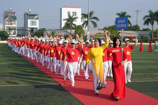 Gần 1.500 người, 24 khối diễu hành tại Đại hội thể dục - thể thao xã Thanh Oai