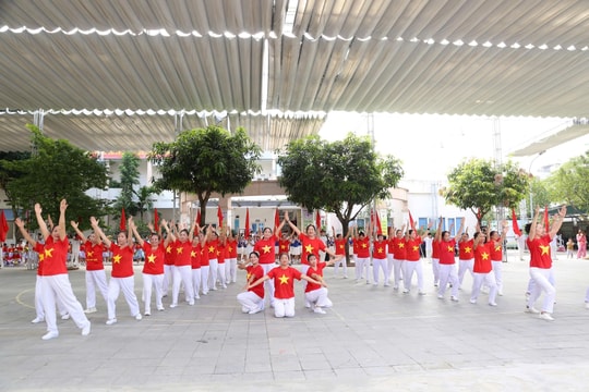 900 vận động viên tham dự Đại hội Thể dục thể thao phường Dương Nội