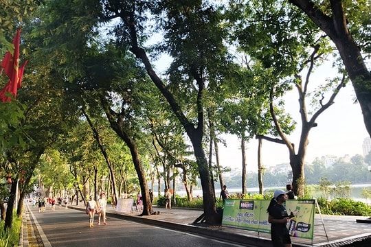 Hà Nội nắng, lạnh về đêm và sáng