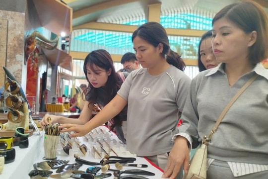 “Tinh hoa Thu Hà Nội” - điểm nhấn hút khách tại Hội chợ Mùa thu 2025